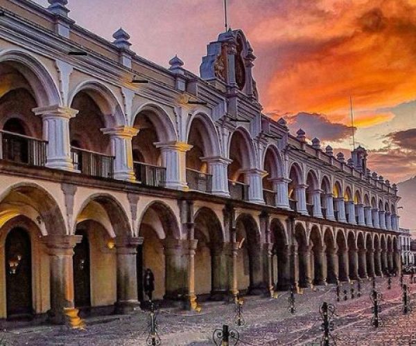 Palacio de Los Capitanes Generales.jpg